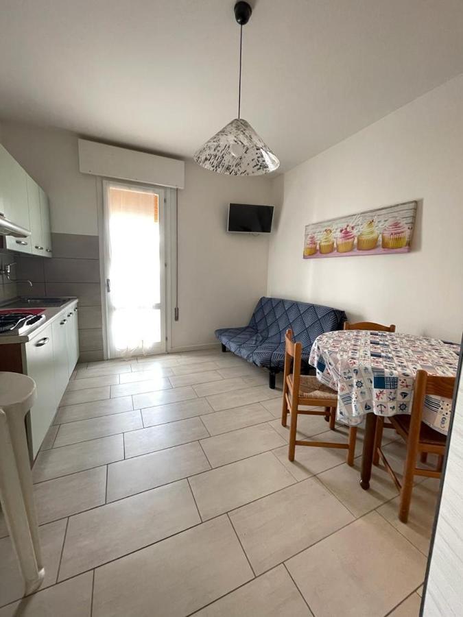 Condominio Michelangelo-Solo Per Famiglie- Walterigato Apartments Lido di Jesolo Kültér fotó
