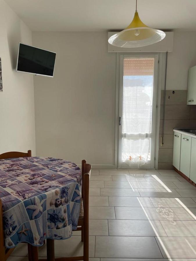 Condominio Michelangelo-Solo Per Famiglie- Walterigato Apartments Lido di Jesolo Kültér fotó