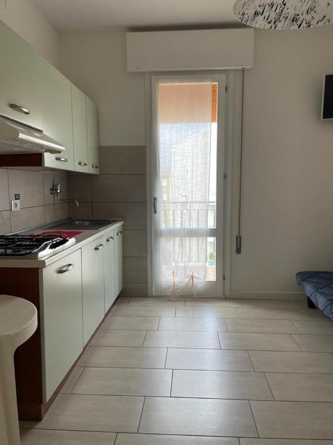Condominio Michelangelo-Solo Per Famiglie- Walterigato Apartments Lido di Jesolo Kültér fotó